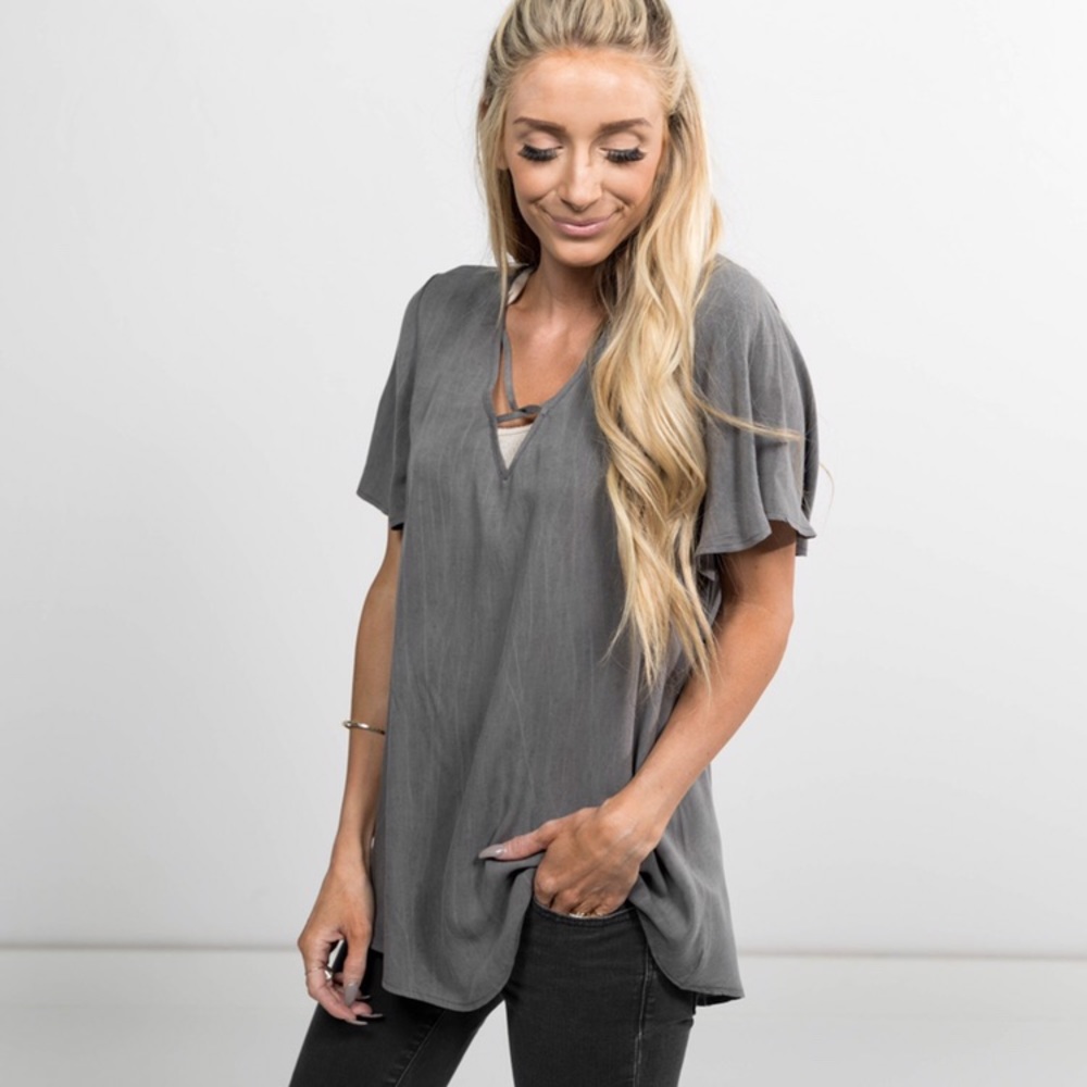 Zoey Criss Cross Tee